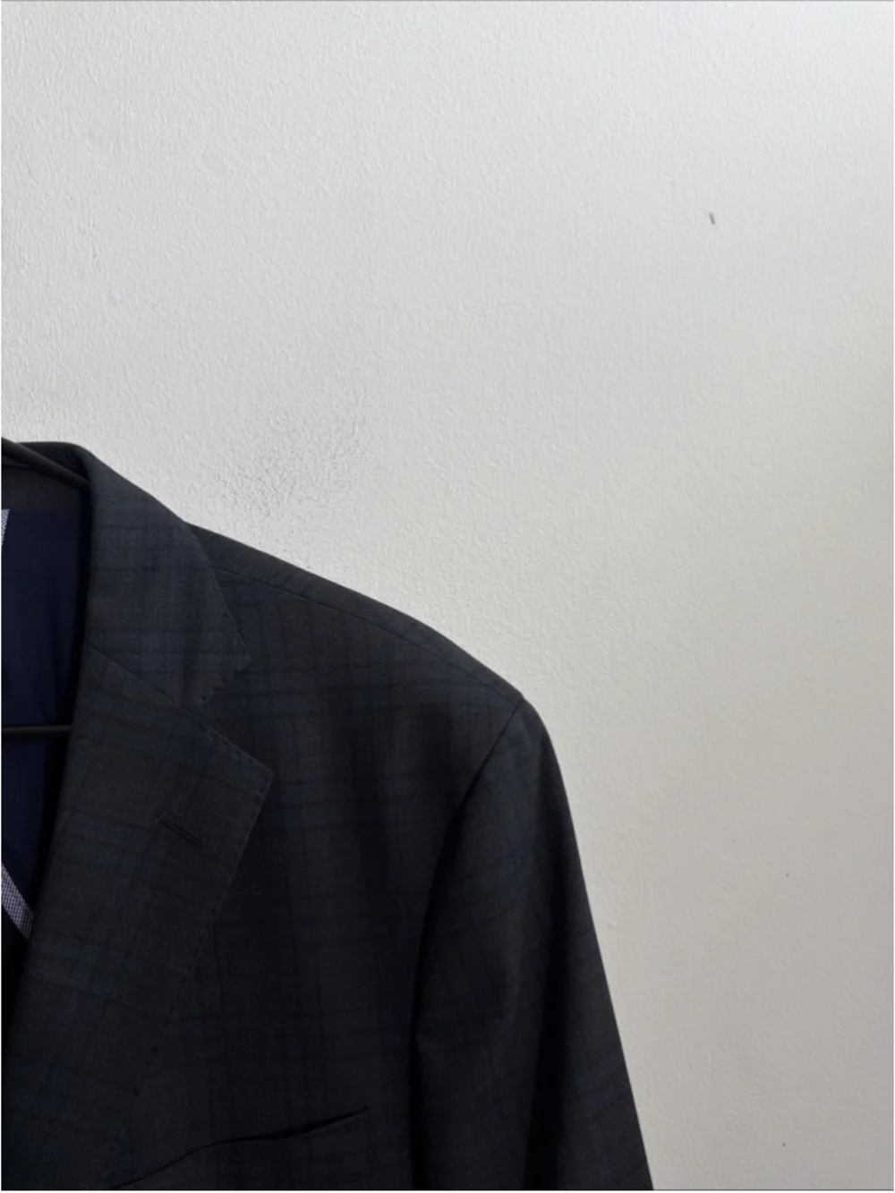 EUC MEN’S COLE HAAN GRAND OS TECH SUIT JACKET SIZE 44 REG 44R GREY BLUE BLAZER